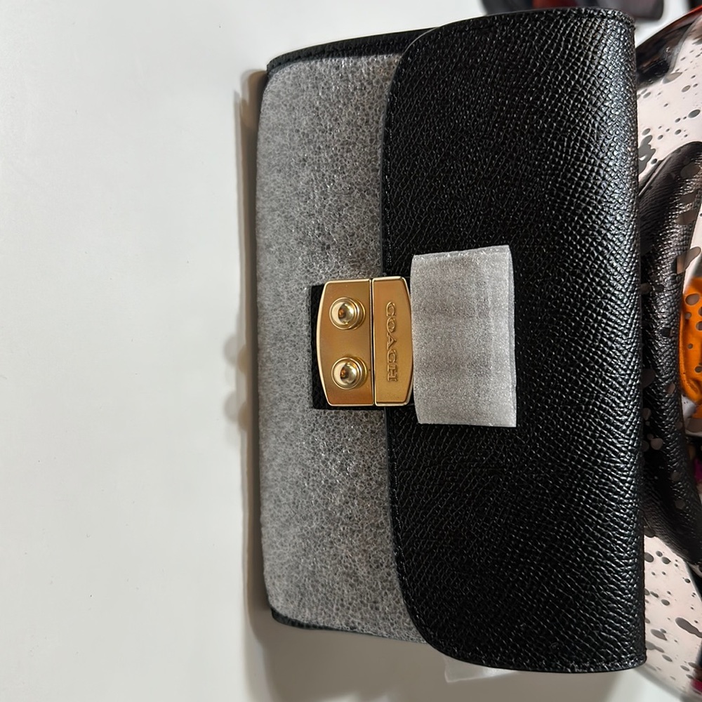 Medium Coach Wallet with Gold Clasp